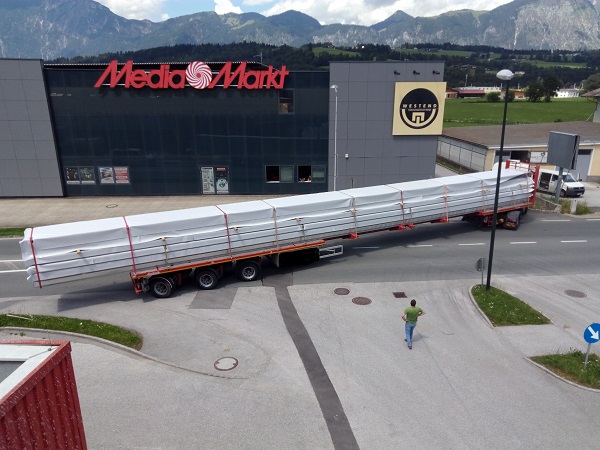 1000 m² Dachelemente an einem Tag verlegt!
